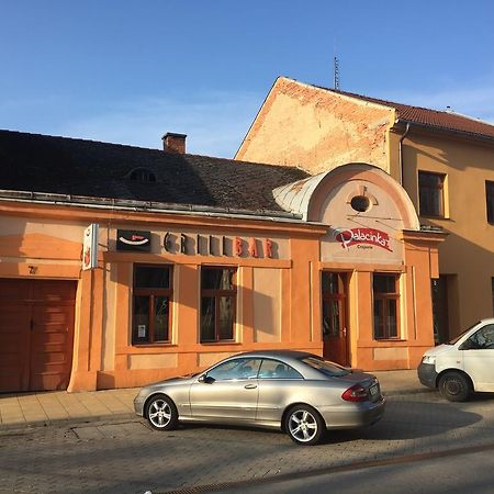 Grillbar Penzion & Restaurant Spišská Nová Ves Dış mekan fotoğraf