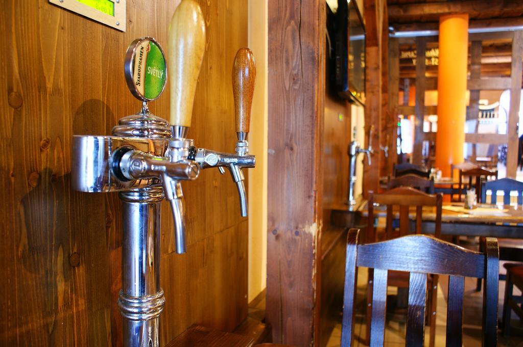 Grillbar Penzion & Restaurant Spišská Nová Ves Dış mekan fotoğraf